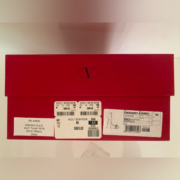 VALENTINO Black Patent Rockstud Pumps size 36.5/6.5 - Picture 9 of 9